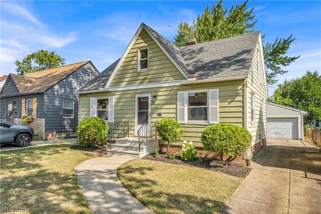12208 Kensington Avenue, Cleveland, OH 44111