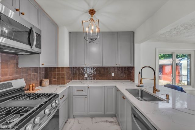 12208 Kensington Avenue, Cleveland, OH 44111