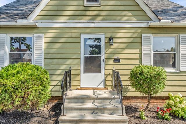 12208 Kensington Avenue, Cleveland, OH 44111