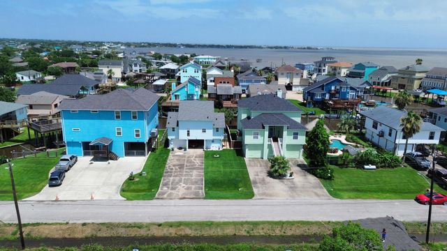 1214 23rd, San Leon, TX 77539