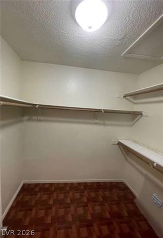 9820 Cross Creek Way, Las Vegas, NV 89117