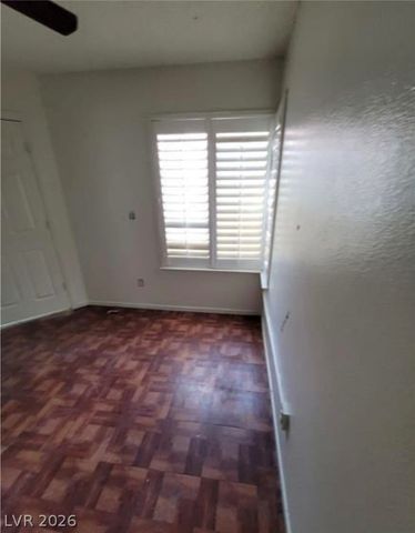 9820 Cross Creek Way, Las Vegas, NV 89117
