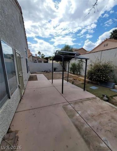 9820 Cross Creek Way, Las Vegas, NV 89117
