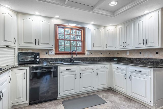 5018 Lausanne Drive, Dayton, OH 45458