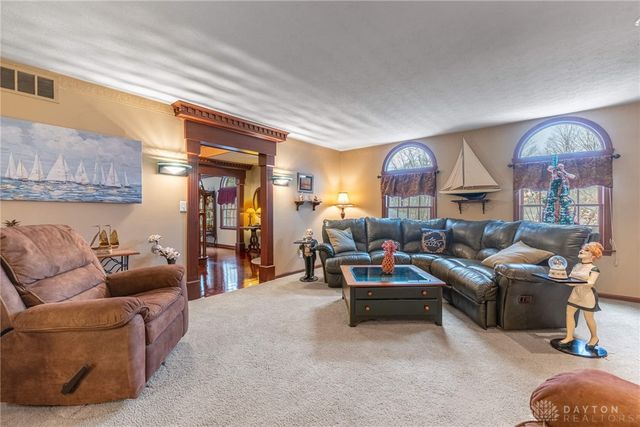 5018 Lausanne Drive, Dayton, OH 45458