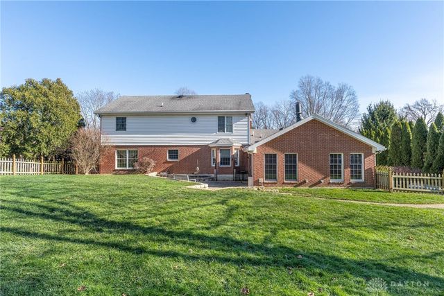 5018 Lausanne Drive, Dayton, OH 45458