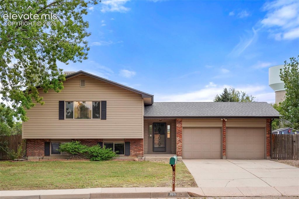 7515 Deer Trail, Colorado Springs, CO 80911 — exterior