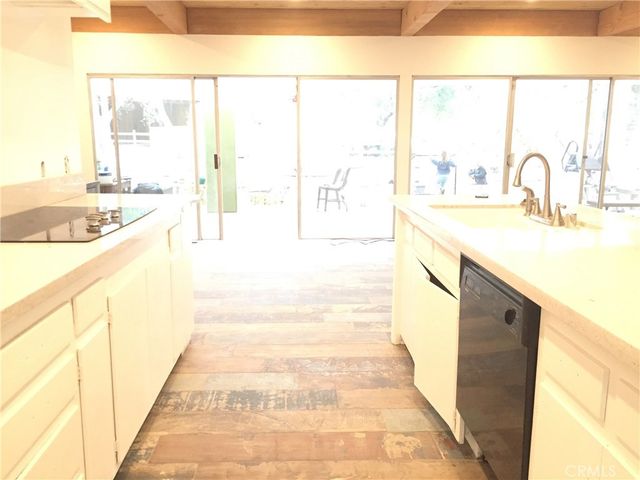 24735 Mulholland Highway, Calabasas, CA 91302