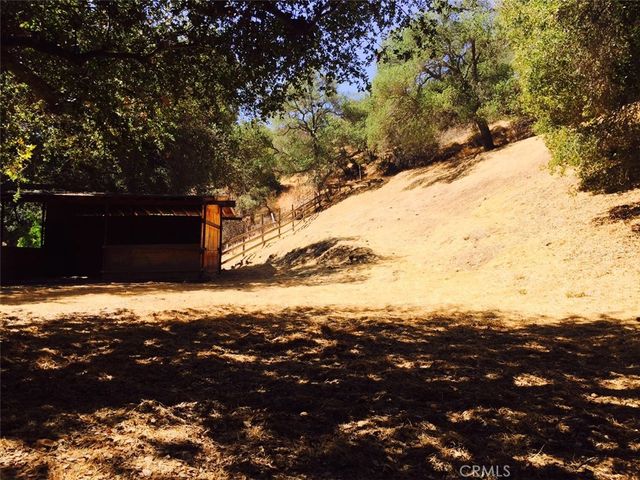24735 Mulholland Highway, Calabasas, CA 91302
