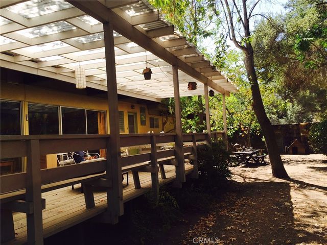 24735 Mulholland Highway, Calabasas, CA 91302