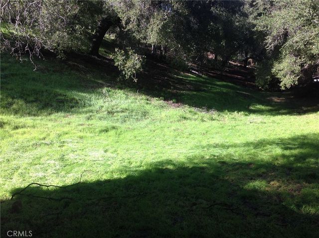 24735 Mulholland Highway, Calabasas, CA 91302