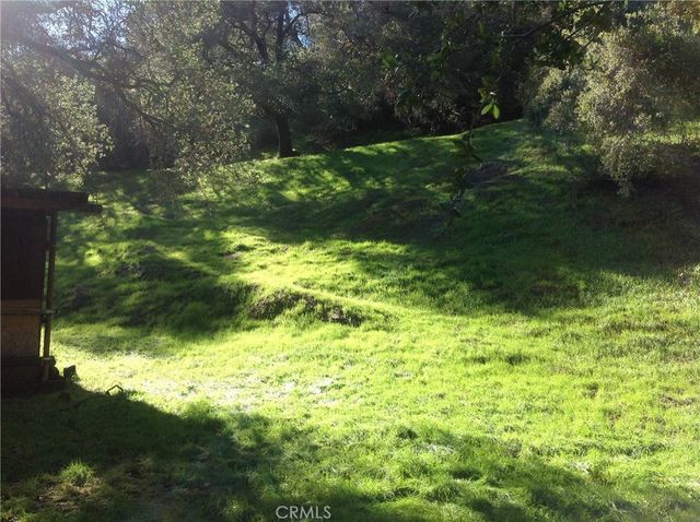 24735 Mulholland Highway, Calabasas, CA 91302