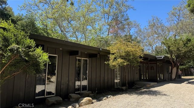 24735 Mulholland Highway, Calabasas, CA 91302