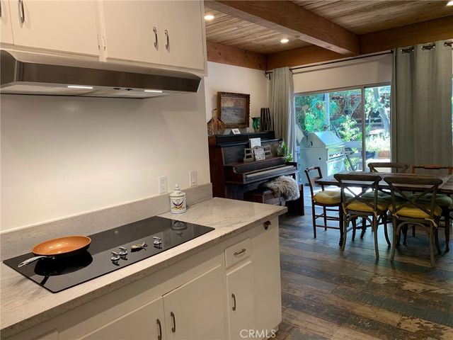 24735 Mulholland Highway, Calabasas, CA 91302