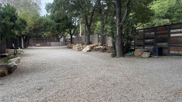 24735 Mulholland Highway, Calabasas, CA 91302