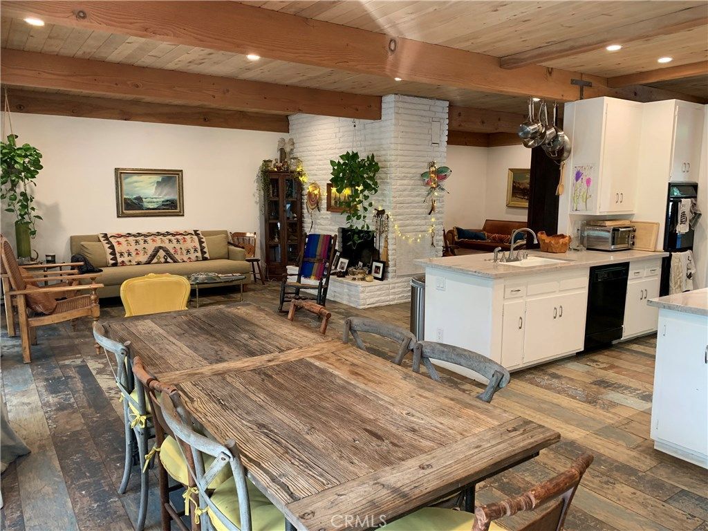 24735 Mulholland Highway, Calabasas, CA 91302