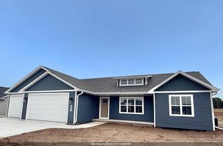 2041 BEAR PAW TRAIL, Kaukauna, WI 54130