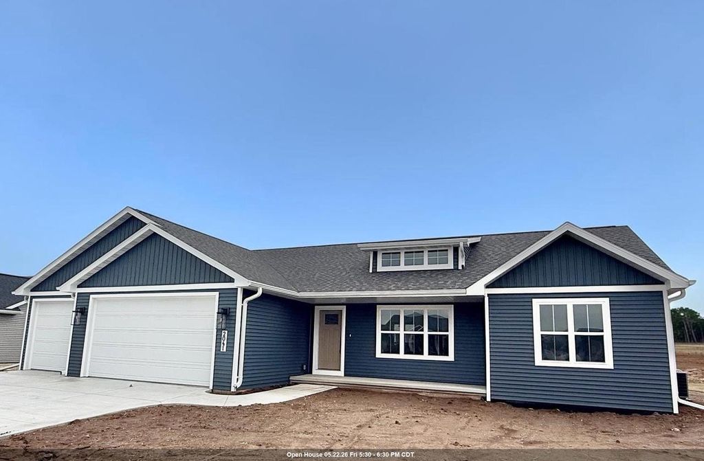 2041 BEAR PAW TRAIL, Kaukauna, WI 54130