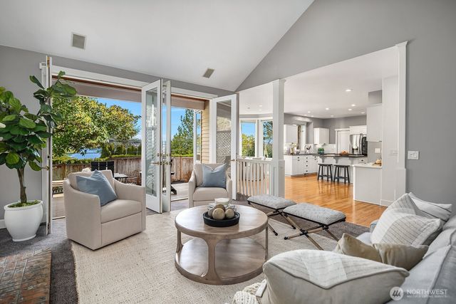 17120 SE 29th Place, Bellevue, WA 98008