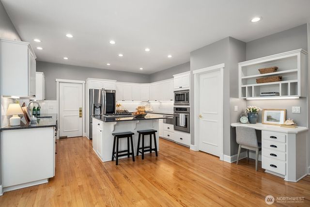 17120 SE 29th Place, Bellevue, WA 98008