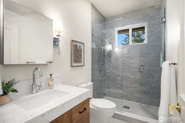 17120 SE 29th Place, Bellevue, WA 98008