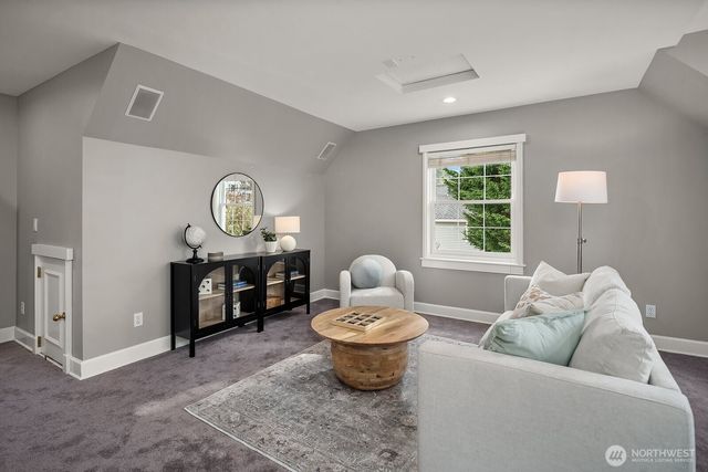 17120 SE 29th Place, Bellevue, WA 98008