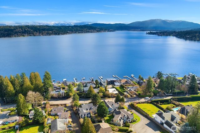 17120 SE 29th Place, Bellevue, WA 98008