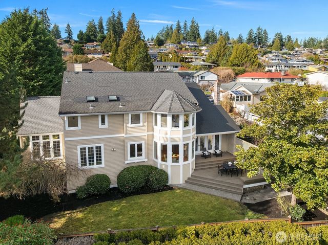 17120 SE 29th Place, Bellevue, WA 98008