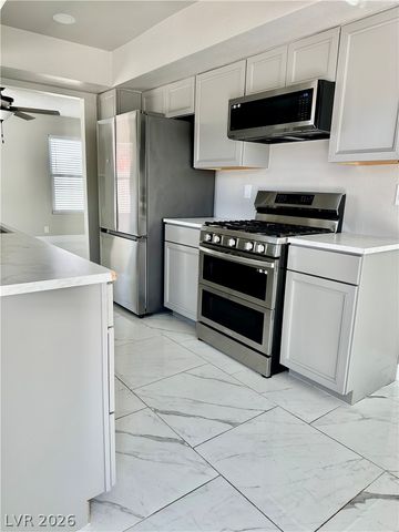 7037 Brown Derby Circle, Las Vegas, NV 89128