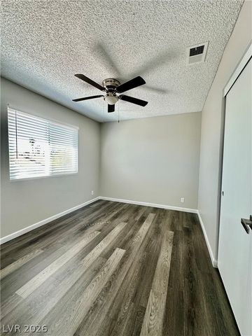 7037 Brown Derby Circle, Las Vegas, NV 89128