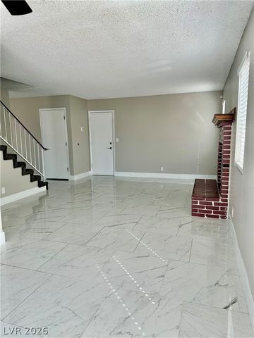 7037 Brown Derby Circle, Las Vegas, NV 89128