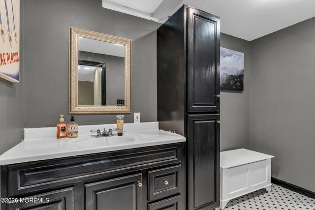 1913 Shadowbrook Drive, Wall, NJ 07719