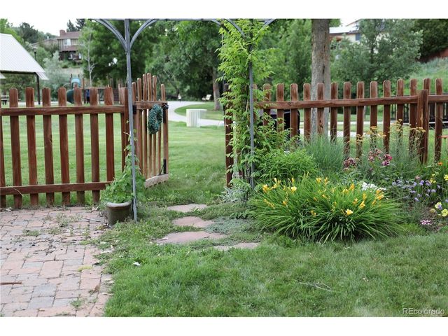 7278 Union Ct, Arvada, CO 80005
