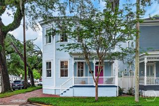 202 E 32nd Street, Savannah, GA 31401