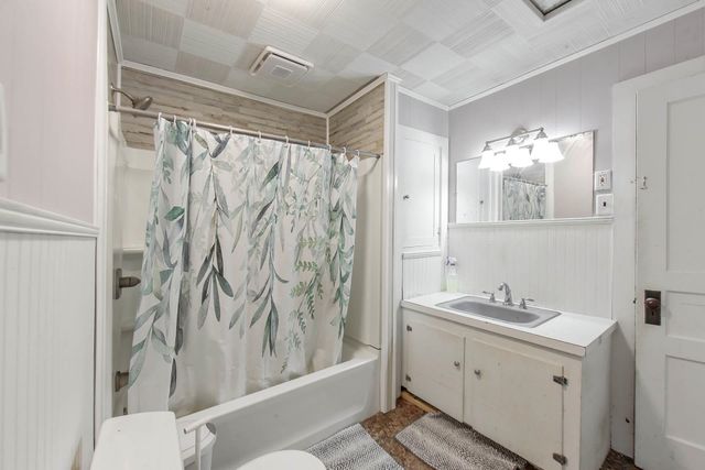 211 Hellier Street, Houma, LA 70363