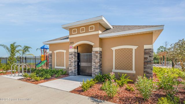 1303 Garabaldi Circle SE, Palm Bay, FL 32909