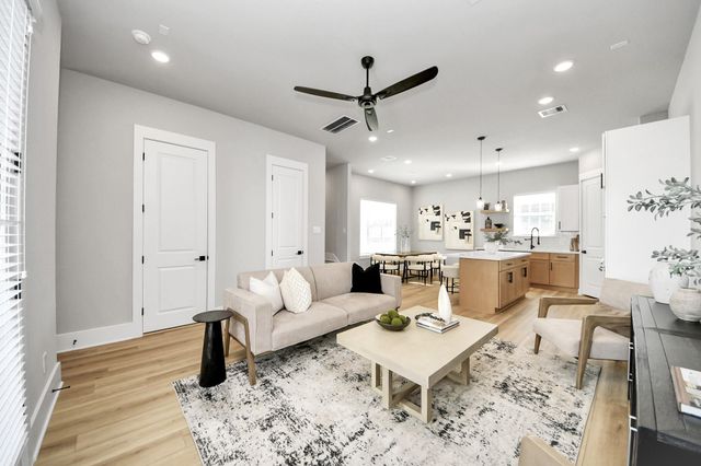 1102 Mansfield Street A, Houston, TX 77091