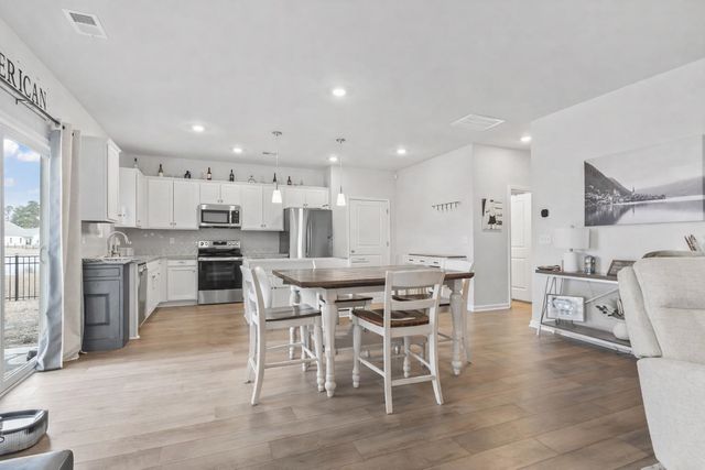 415 McGarry Dr., Myrtle Beach, SC 29588