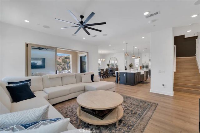 21611 Canyon Cove, Chatsworth, CA 91311