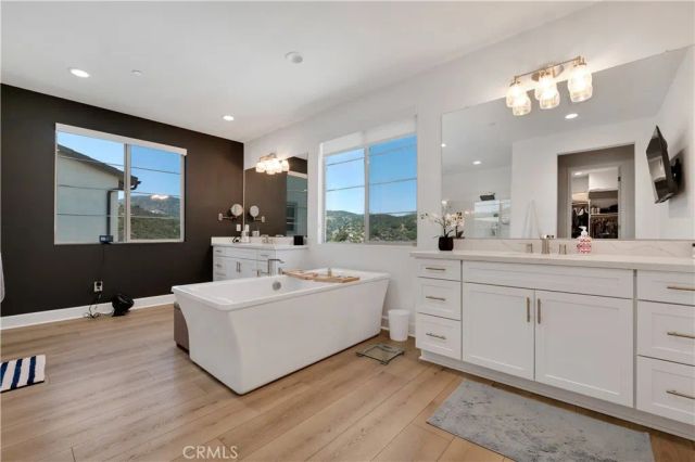 21611 Canyon Cove, Chatsworth, CA 91311