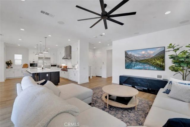 21611 Canyon Cove, Chatsworth, CA 91311