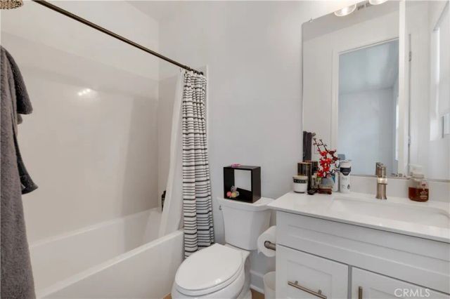 21611 Canyon Cove, Chatsworth, CA 91311