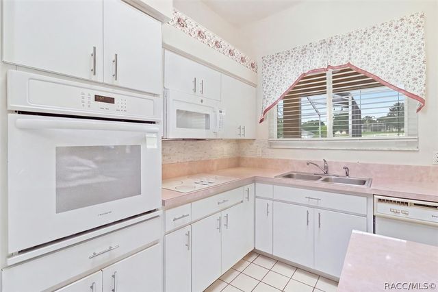 904 N Hambletonian Drive, Inverness, FL 34453