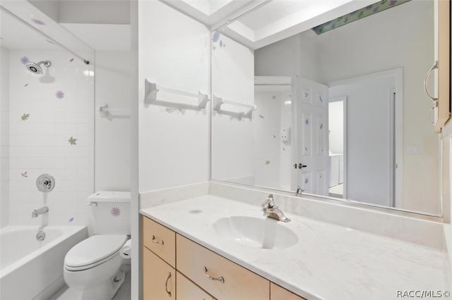 904 N Hambletonian Drive, Inverness, FL 34453