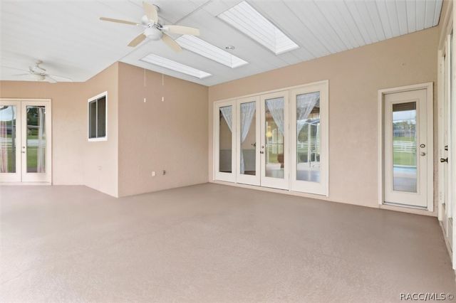 904 N Hambletonian Drive, Inverness, FL 34453