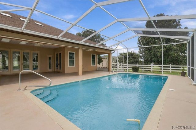 904 N Hambletonian Drive, Inverness, FL 34453
