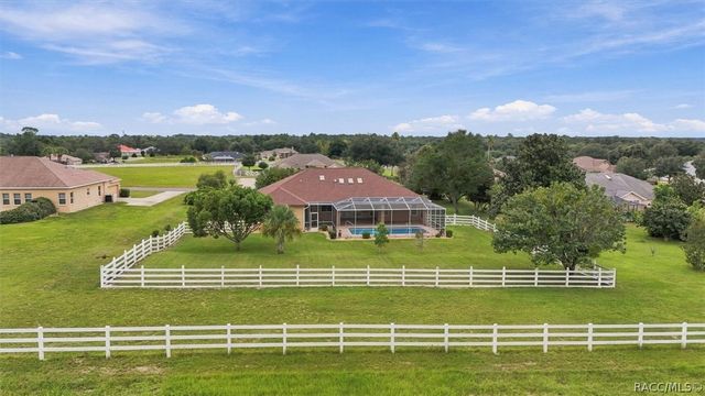 904 N Hambletonian Drive, Inverness, FL 34453