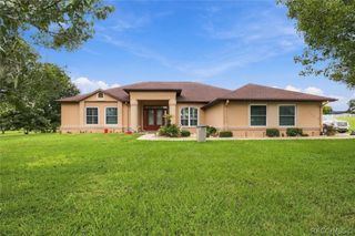 904 N Hambletonian Drive, Inverness, FL 34453