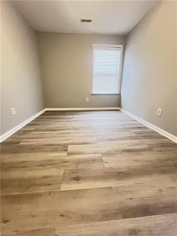2390 Autumn Mist Drive, Winston-salem, NC 27103