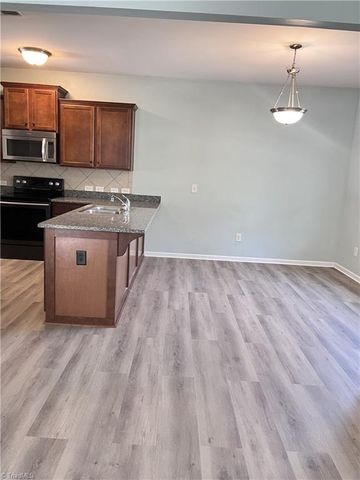 2390 Autumn Mist Drive, Winston-salem, NC 27103
